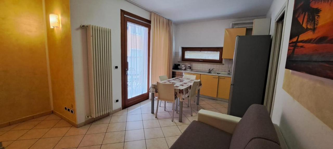 Apartments Tony In Bardolino Exterior foto