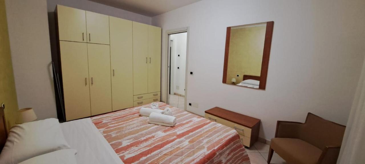 Apartments Tony In Bardolino Exterior foto